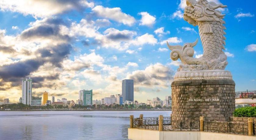 7S ホテル トゥー ボン ダナン ダナン市 エクステリア 写真